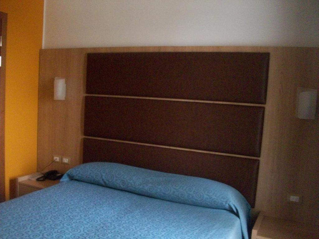 Hotel Mondial Lido di Jesolo Habitación foto