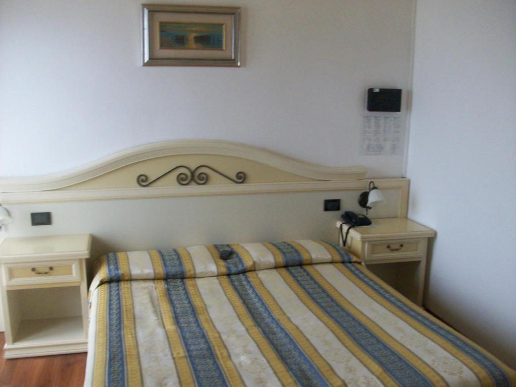 Hotel Mondial Lido di Jesolo Habitación foto